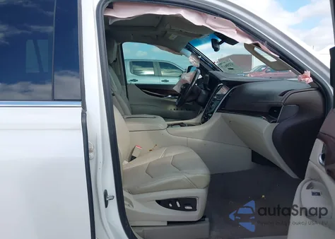 2016 Cadillac Escalade Luxury Collection z USA, uszkodzony, nr VIN 1GYS4BKJ6GR175853